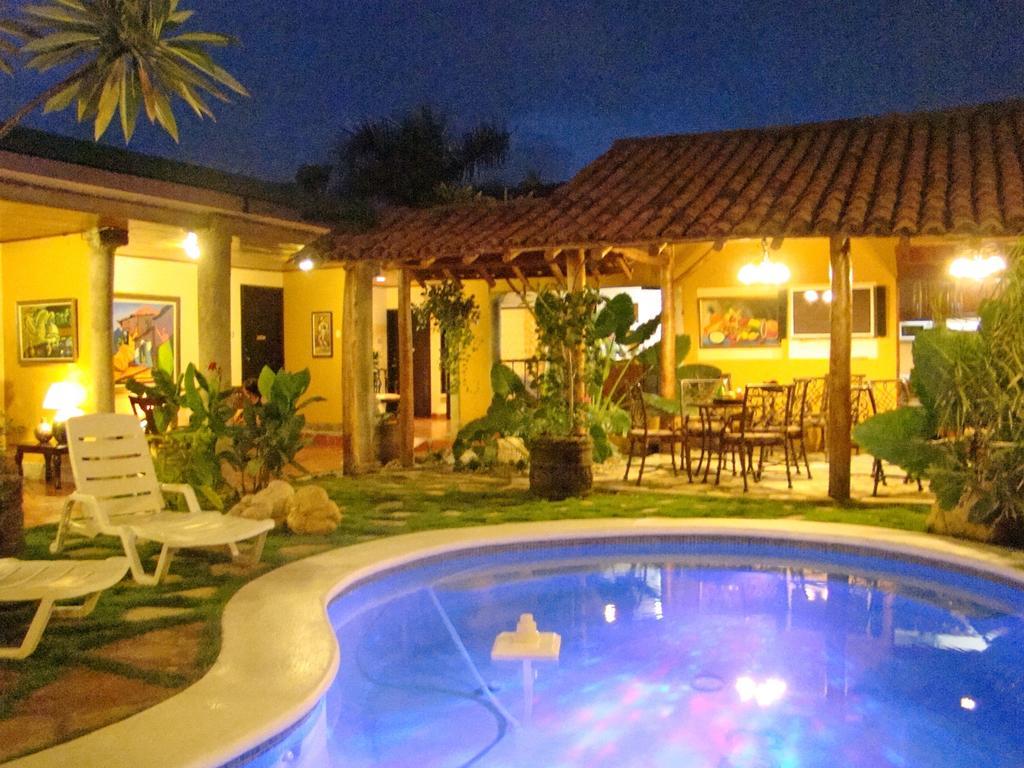 Hotel Colonnade Nicaragua 马那瓜湖 外观 照片