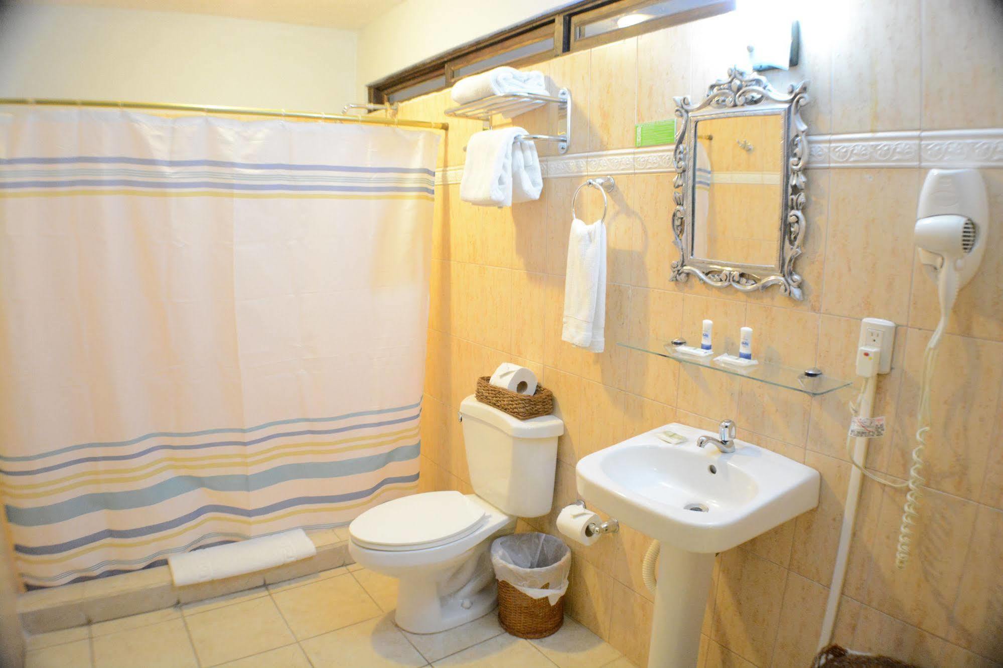 Hotel Colonnade Nicaragua 马那瓜湖 外观 照片