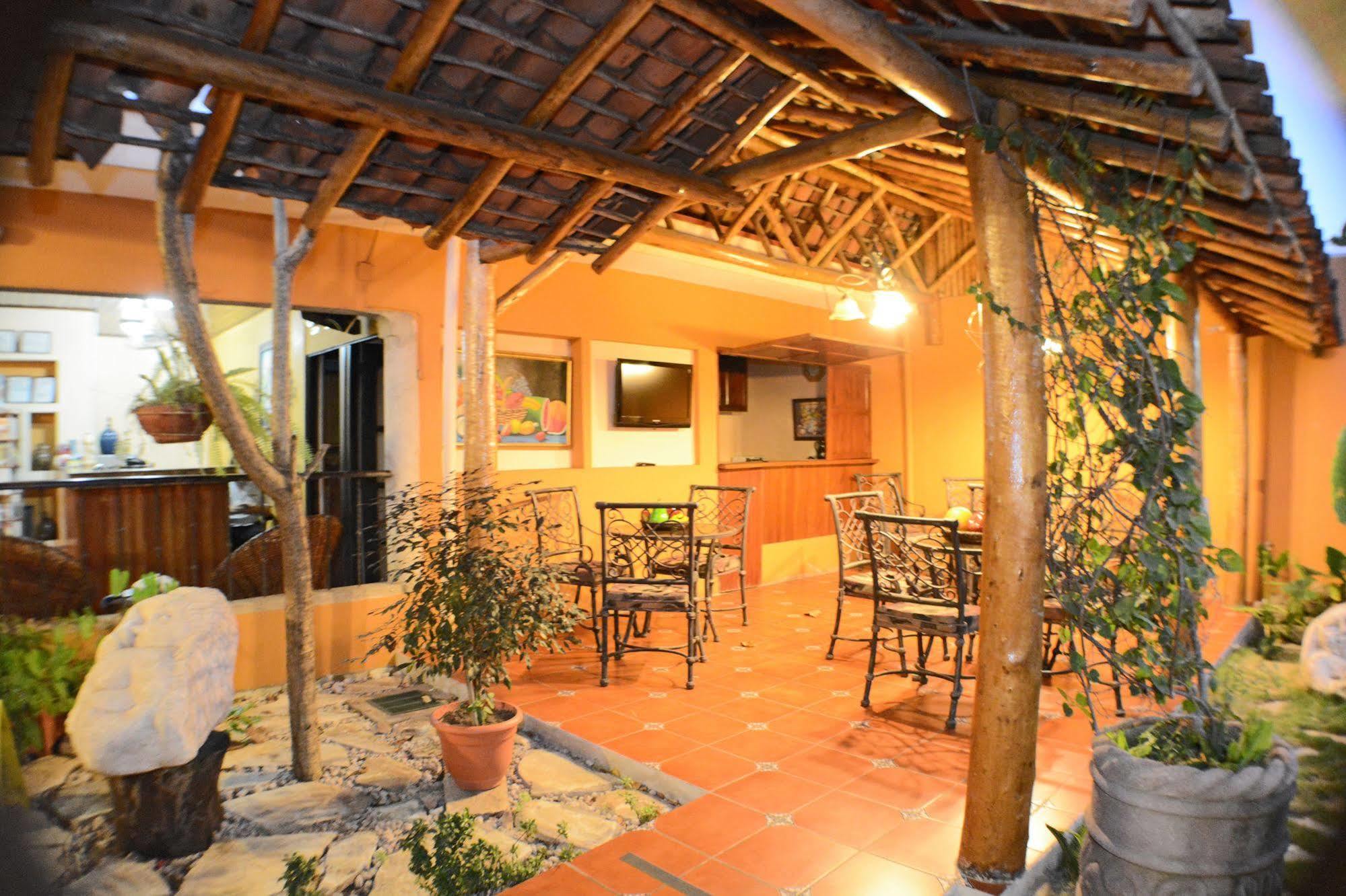 Hotel Colonnade Nicaragua 马那瓜湖 外观 照片