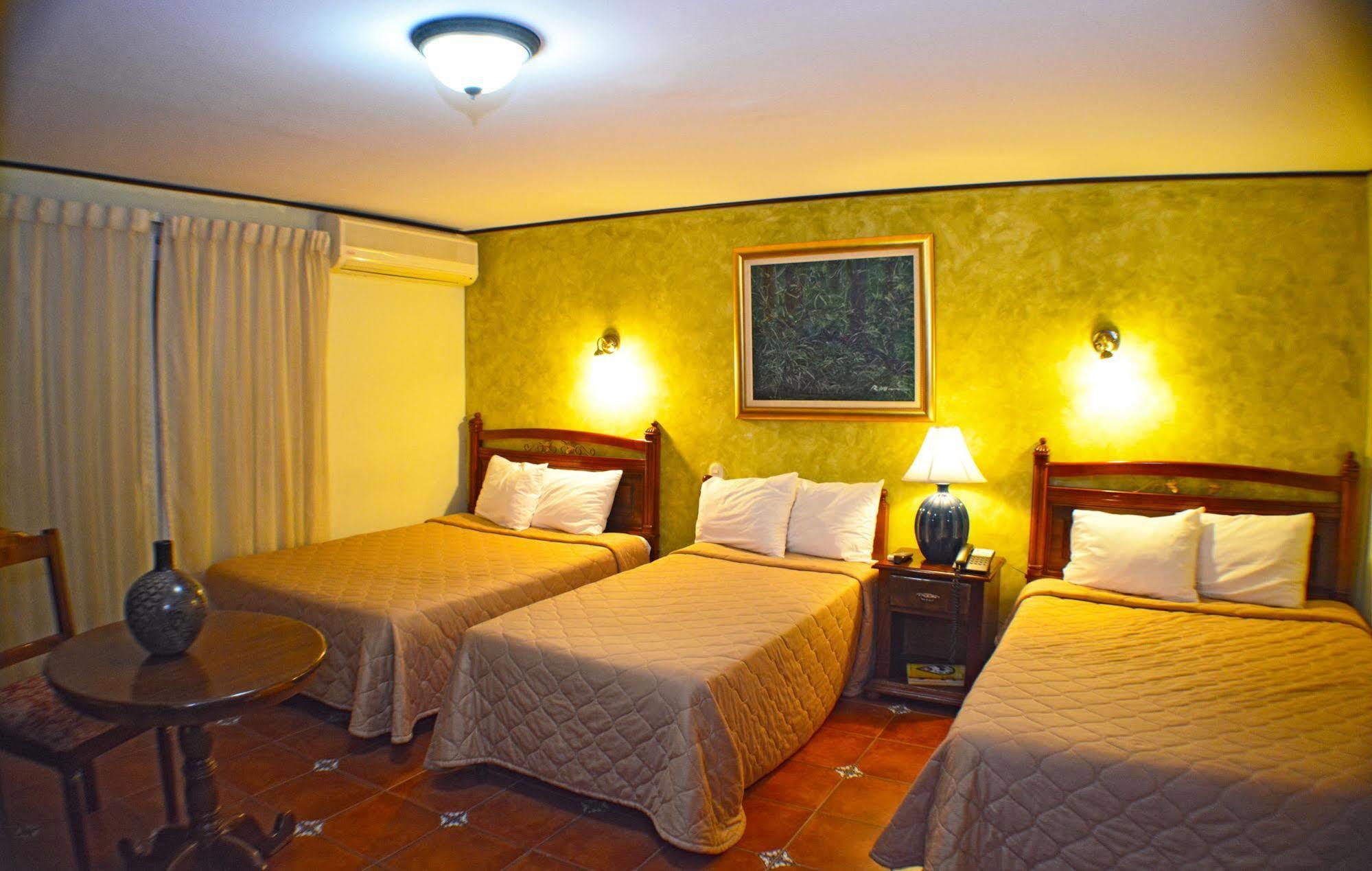 Hotel Colonnade Nicaragua 马那瓜湖 外观 照片