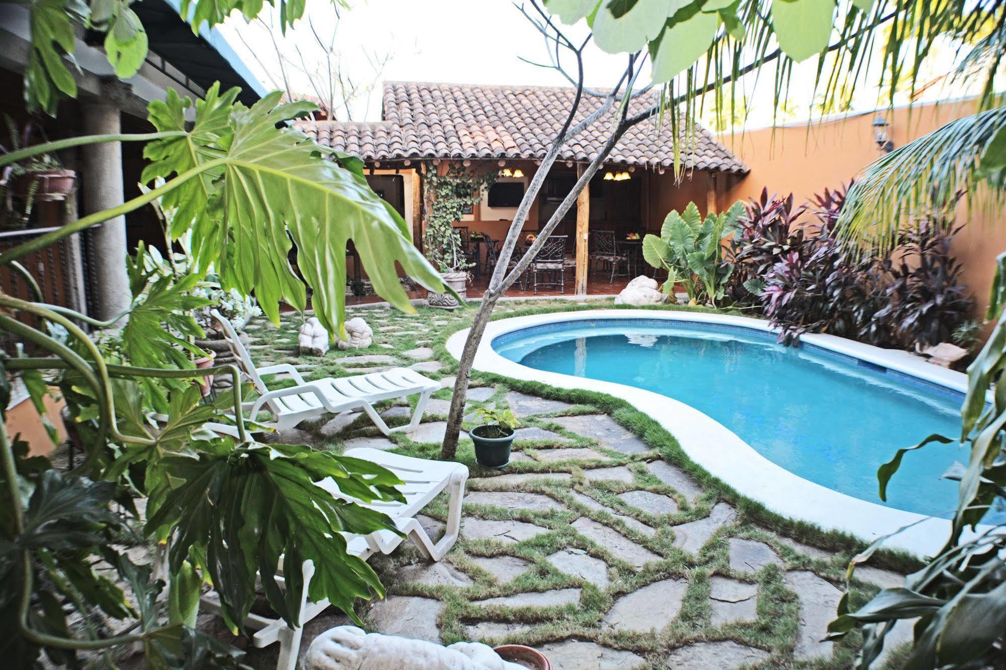 Hotel Colonnade Nicaragua 马那瓜湖 外观 照片